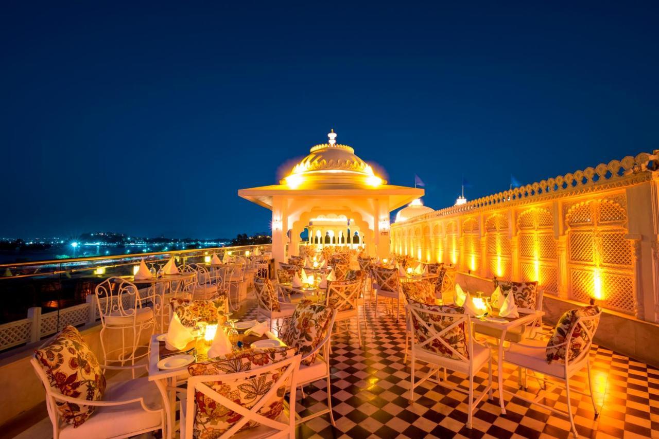 Radisson Blu Udaipur Palace Resort & Spa Exterior photo